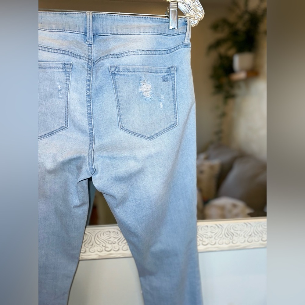 Jessica Simpson Distressed Light Wash Kiss Me Super Skinny Stretch Jeans 29 - Picture 6 of 10